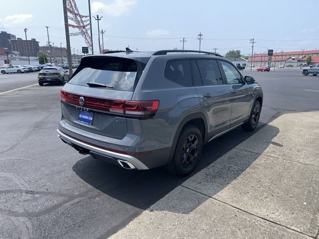 2024 Volkswagen Atlas 2.0T Peak Edition SEL