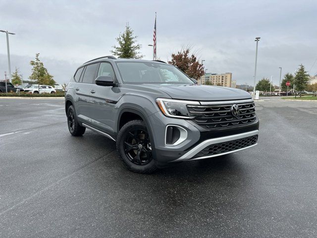 2024 Volkswagen Atlas 2.0T Peak Edition SEL