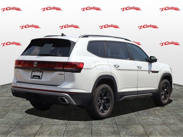 2024 Volkswagen Atlas 2.0T Peak Edition SEL