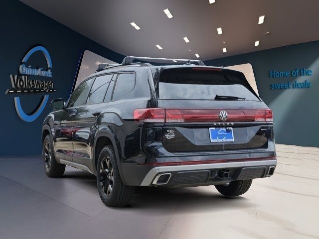 2024 Volkswagen Atlas 2.0T Peak Edition SEL