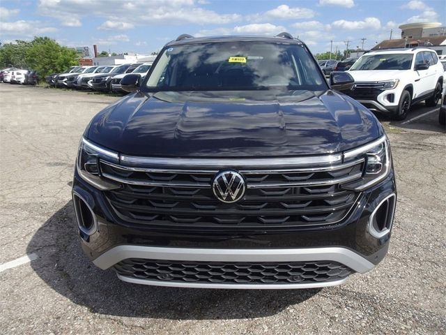 2024 Volkswagen Atlas 2.0T Peak Edition SEL