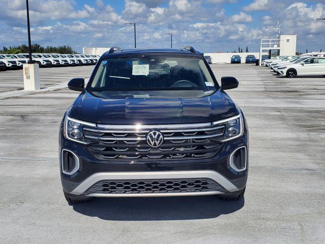 2024 Volkswagen Atlas 2.0T Peak Edition SEL