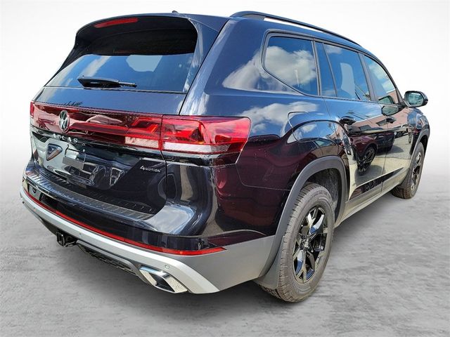 2024 Volkswagen Atlas 2.0T Peak Edition SEL