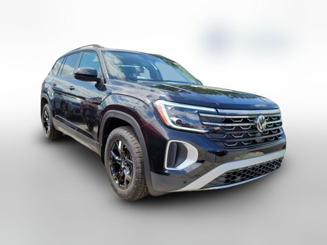 2024 Volkswagen Atlas 2.0T Peak Edition SEL