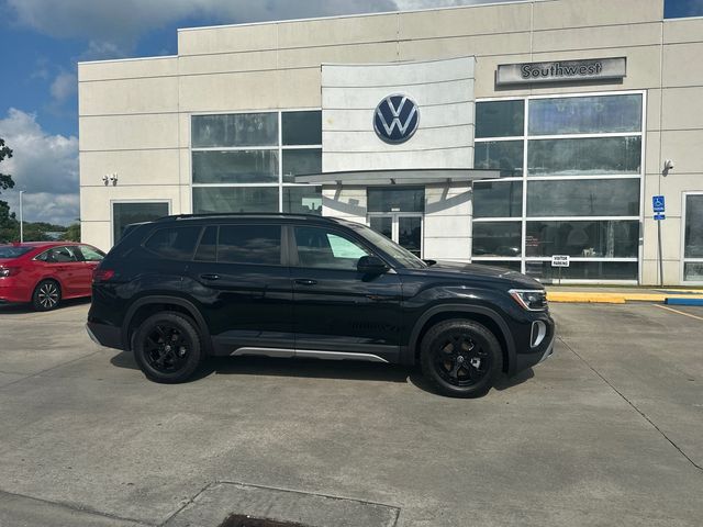 2024 Volkswagen Atlas 2.0T Peak Edition SEL