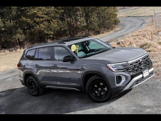 2024 Volkswagen Atlas 2.0T Peak Edition SE w/Technology