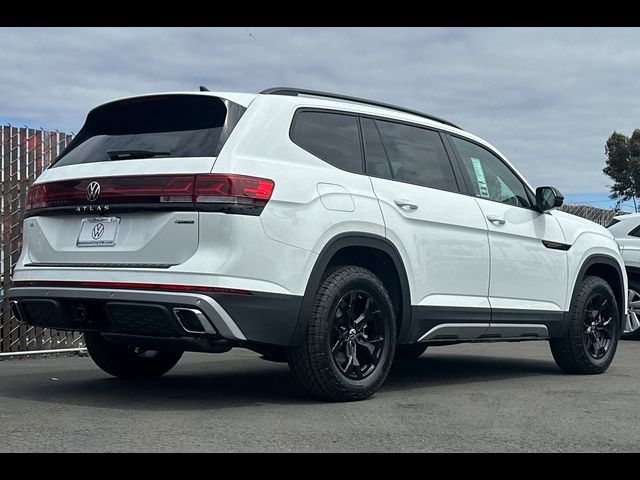 2024 Volkswagen Atlas 2.0T Peak Edition SE w/Technology