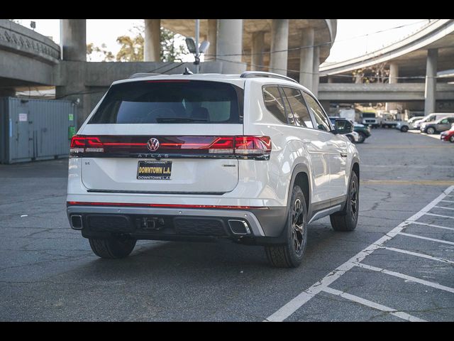 2024 Volkswagen Atlas 2.0T Peak Edition SE w/Technology