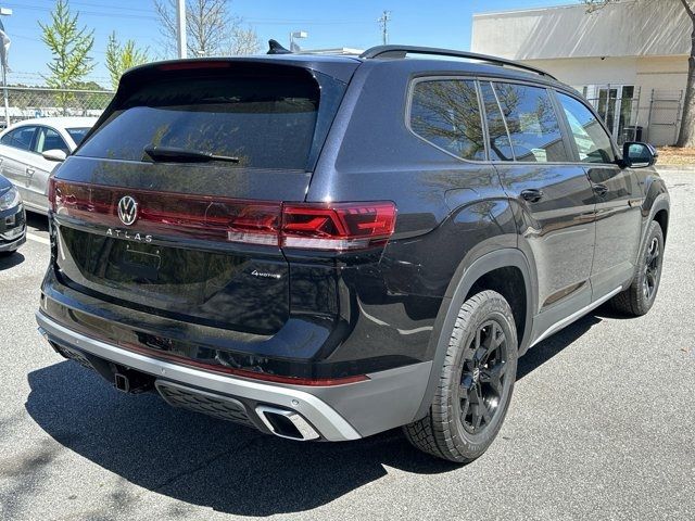 2024 Volkswagen Atlas 2.0T Peak Edition SE w/Technology