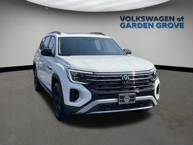 2024 Volkswagen Atlas 2.0T Peak Edition SE w/Technology