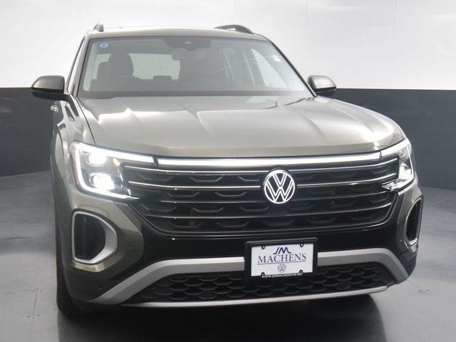 2024 Volkswagen Atlas 2.0T Peak Edition SE w/Technology