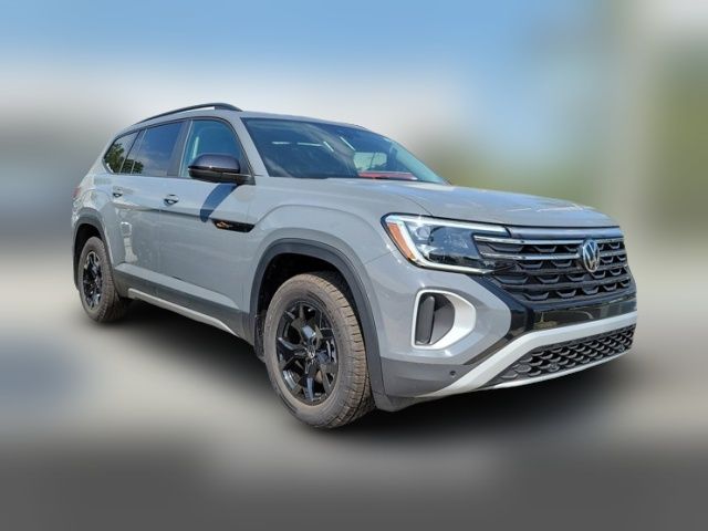 2024 Volkswagen Atlas 2.0T Peak Edition SE w/Technology