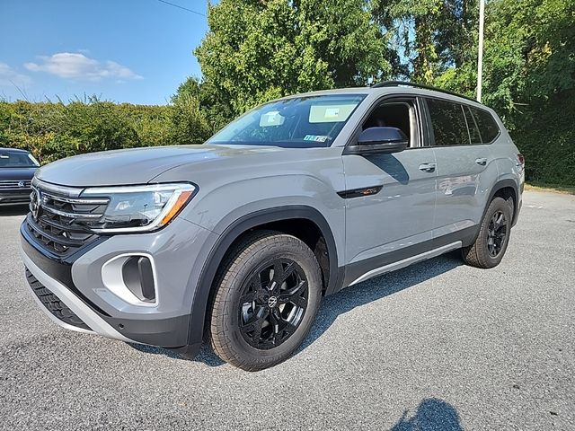 2024 Volkswagen Atlas 2.0T Peak Edition SE w/Technology