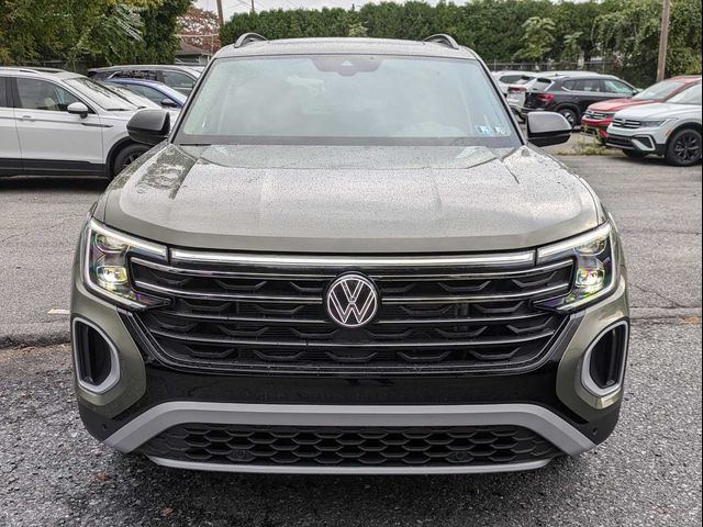 2024 Volkswagen Atlas 2.0T Peak Edition SE w/Technology