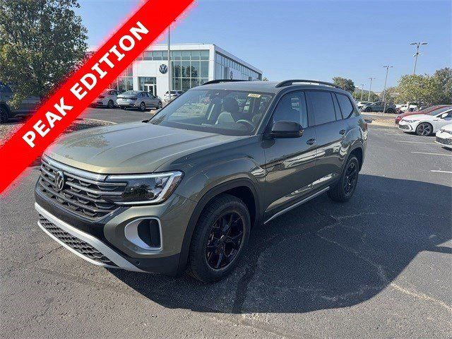 2024 Volkswagen Atlas 2.0T Peak Edition SE w/Technology