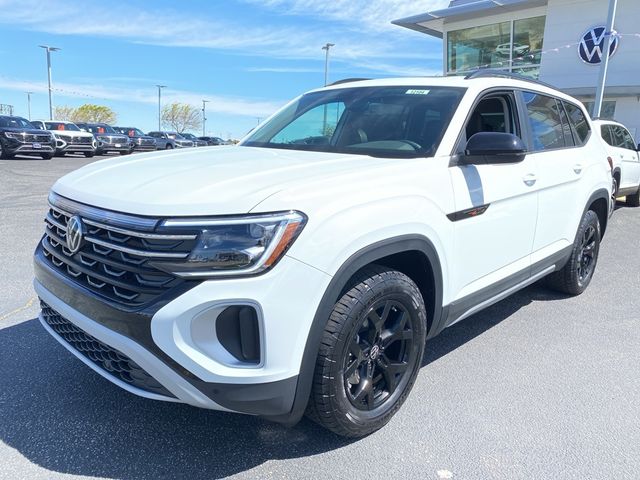 2024 Volkswagen Atlas 2.0T Peak Edition SE w/Technology