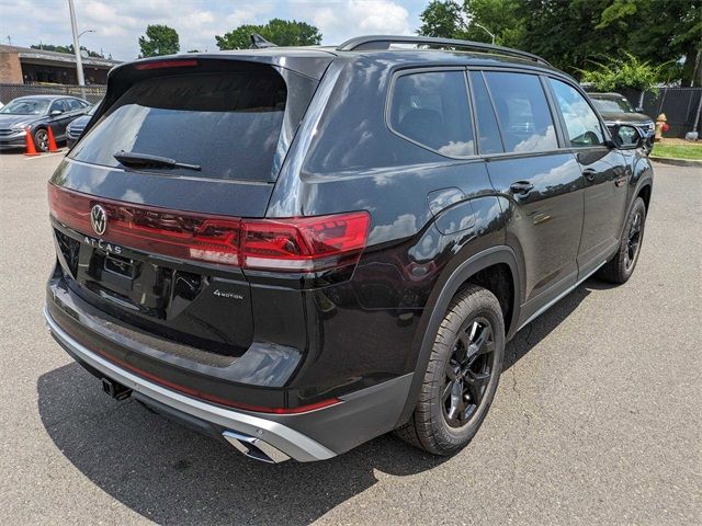 2024 Volkswagen Atlas 2.0T Peak Edition SE w/Technology