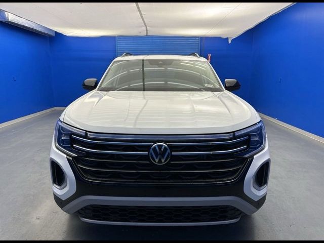 2024 Volkswagen Atlas 2.0T Peak Edition SE w/Technology