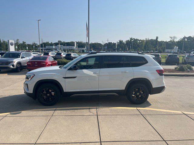 2024 Volkswagen Atlas 2.0T Peak Edition SE w/Technology