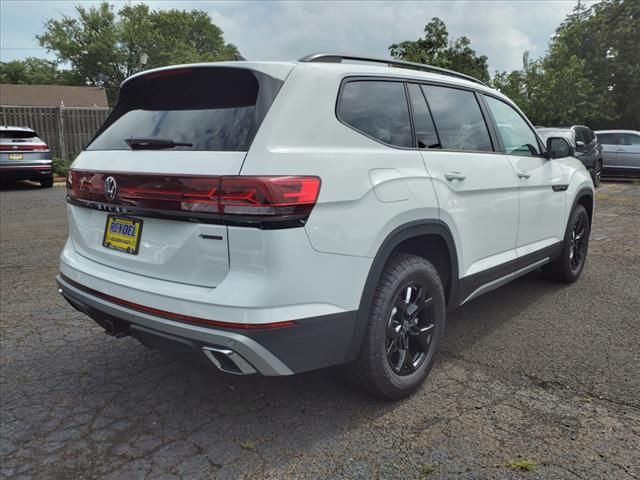 2024 Volkswagen Atlas 2.0T Peak Edition SE w/Technology