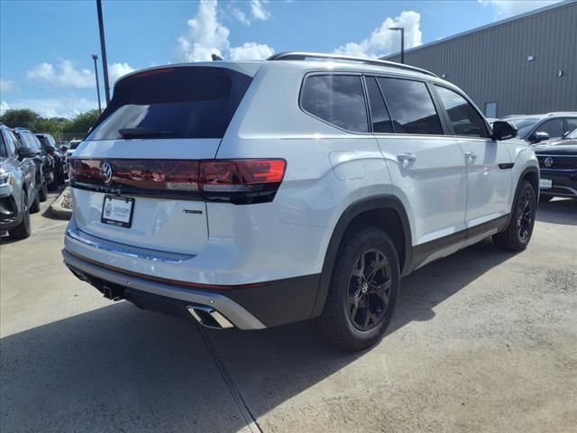 2024 Volkswagen Atlas 2.0T Peak Edition SE w/Technology