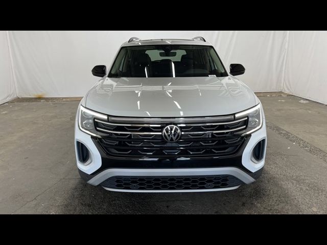 2024 Volkswagen Atlas 2.0T Peak Edition SE w/Technology