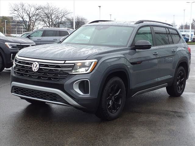 2024 Volkswagen Atlas 2.0T Peak Edition SE w/Technology