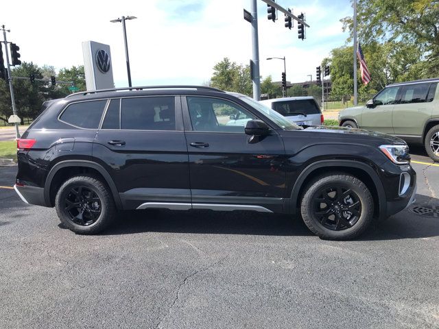 2024 Volkswagen Atlas 2.0T Peak Edition SE w/Technology