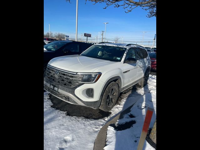 2024 Volkswagen Atlas 2.0T Peak Edition SE w/Technology