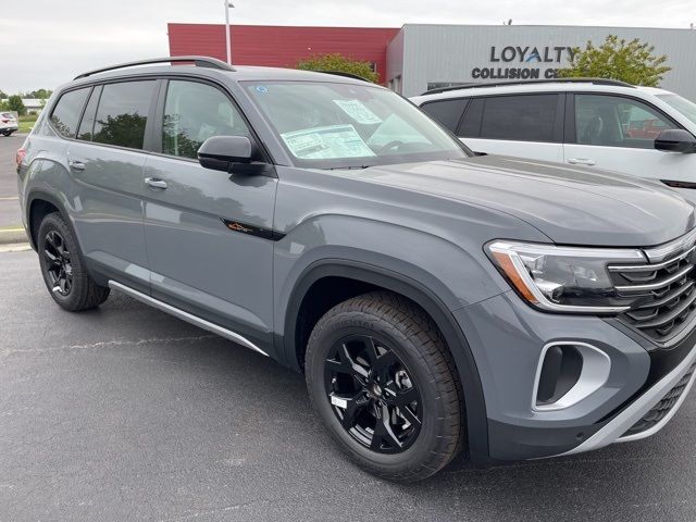 2024 Volkswagen Atlas 2.0T Peak Edition SE w/Technology