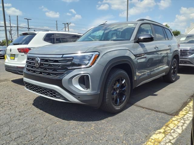 2024 Volkswagen Atlas 2.0T Peak Edition SE w/Technology