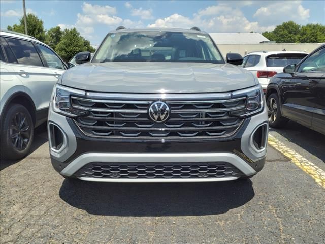 2024 Volkswagen Atlas 2.0T Peak Edition SE w/Technology