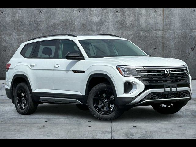 2024 Volkswagen Atlas 2.0T Peak Edition SE w/Technology