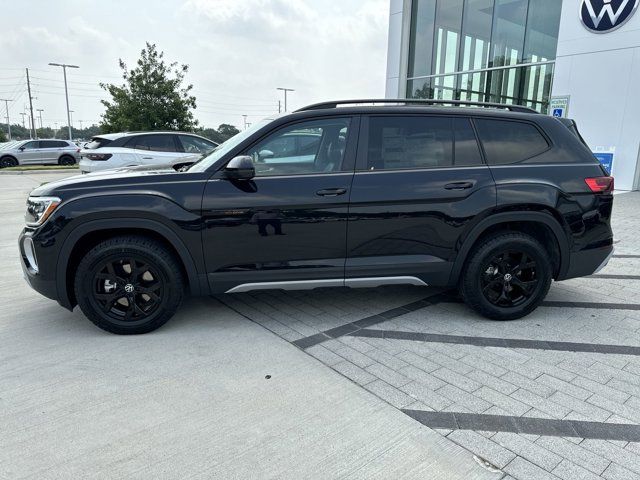 2024 Volkswagen Atlas 2.0T Peak Edition SE w/Technology