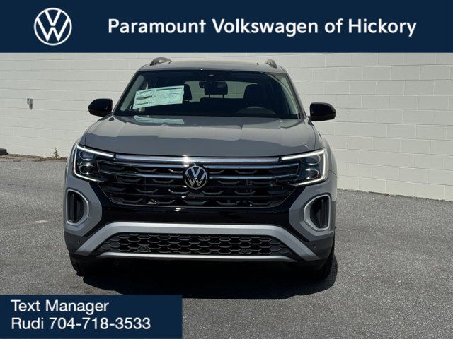 2024 Volkswagen Atlas 2.0T Peak Edition SE w/Technology