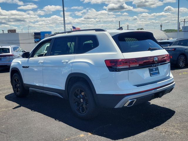 2024 Volkswagen Atlas 2.0T Peak Edition SE w/Technology