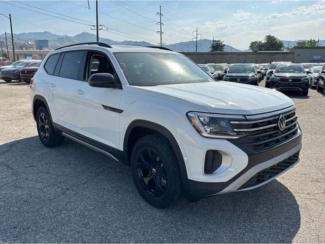 2024 Volkswagen Atlas 2.0T Peak Edition SE w/Technology