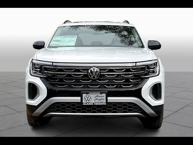 2024 Volkswagen Atlas 2.0T Peak Edition SE w/Technology