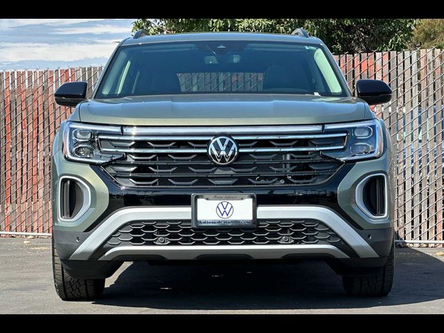 2024 Volkswagen Atlas 2.0T Peak Edition SE w/Technology