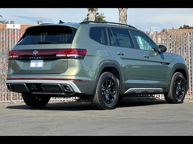 2024 Volkswagen Atlas 2.0T Peak Edition SE w/Technology