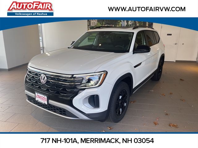 2024 Volkswagen Atlas 2.0T Peak Edition SE w/Technology