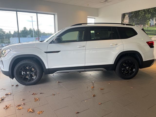 2024 Volkswagen Atlas 2.0T Peak Edition SE w/Technology