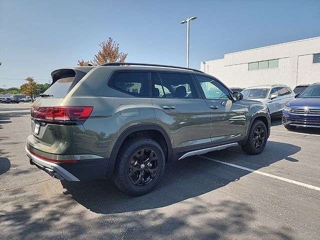 2024 Volkswagen Atlas 2.0T Peak Edition SE w/Technology