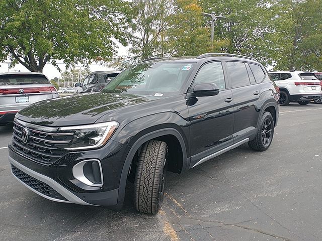 2024 Volkswagen Atlas 2.0T Peak Edition SE w/Technology