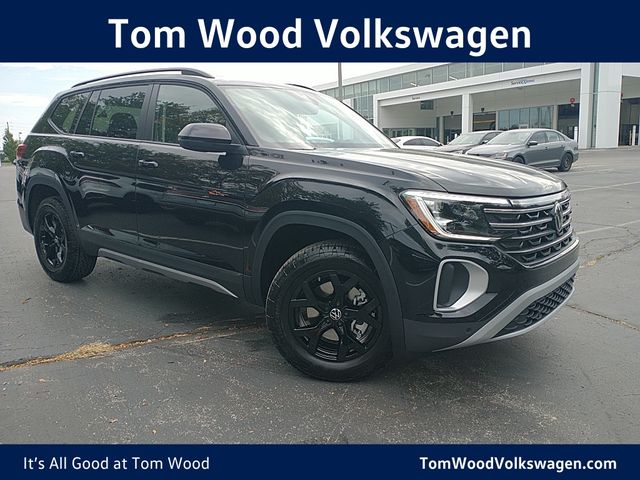 2024 Volkswagen Atlas 2.0T Peak Edition SE w/Technology