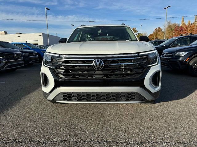 2024 Volkswagen Atlas 2.0T Peak Edition SE w/Technology