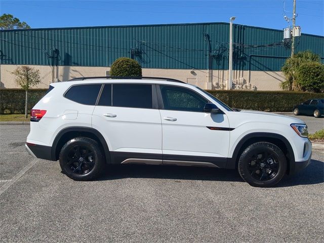 2024 Volkswagen Atlas 2.0T Peak Edition SE w/Technology