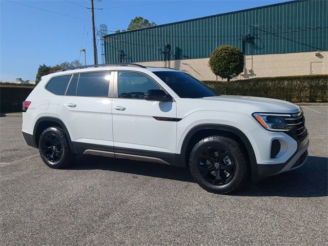 2024 Volkswagen Atlas 2.0T Peak Edition SE w/Technology