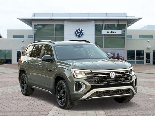 2024 Volkswagen Atlas 2.0T Peak Edition SE w/Technology