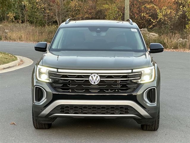 2024 Volkswagen Atlas 2.0T Peak Edition SE w/Technology